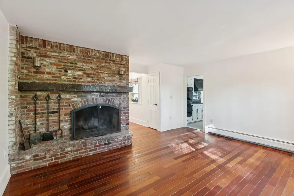 16 Andrew Avenue Sanford ME 04073