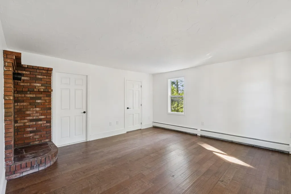 16 Andrew Avenue Sanford ME 04073