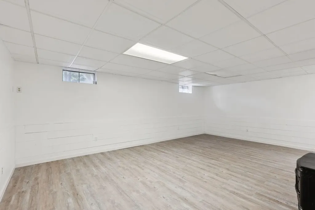 16 Andrew Avenue Sanford ME 04073