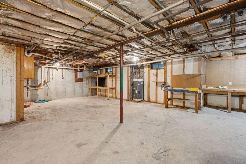 16 Andrew Avenue Sanford ME 04073