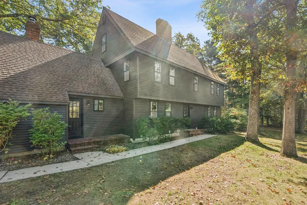 16 Andrew Avenue Sanford ME 04073