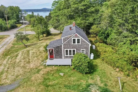 1002 Bayside Road Trenton ME 04605