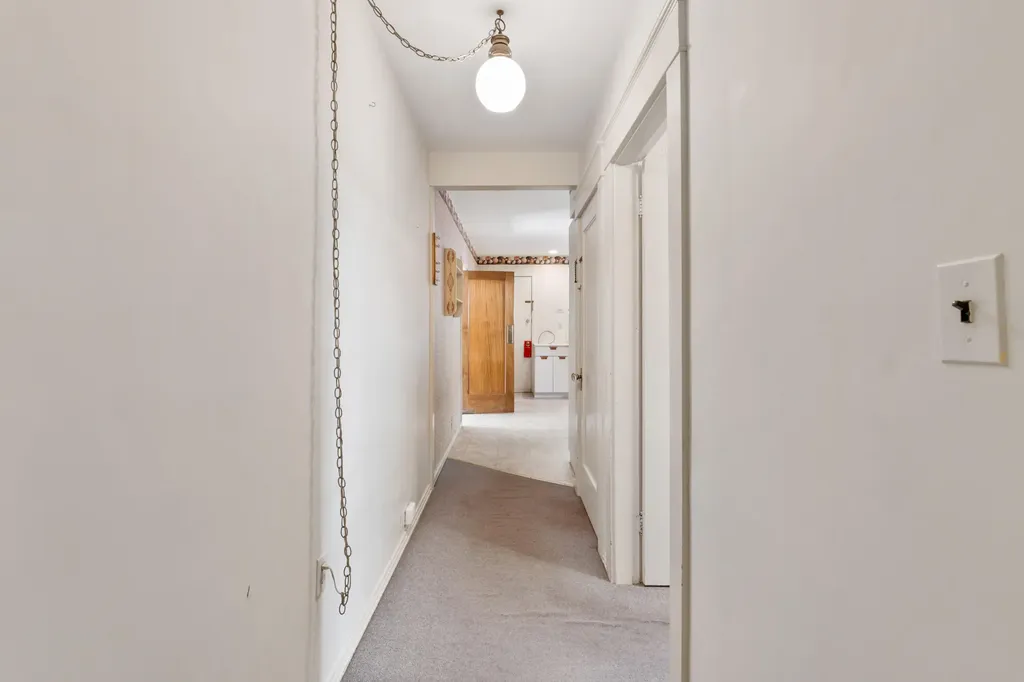 14 Nelke Place Lewiston ME 04240