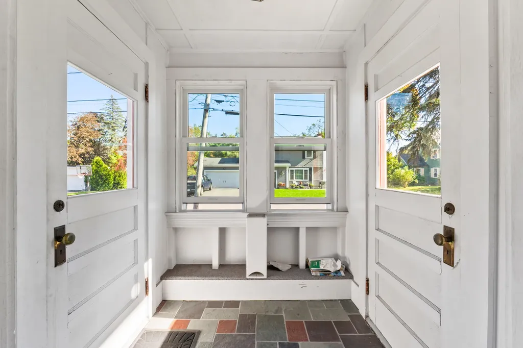 14 Nelke Place Lewiston ME 04240