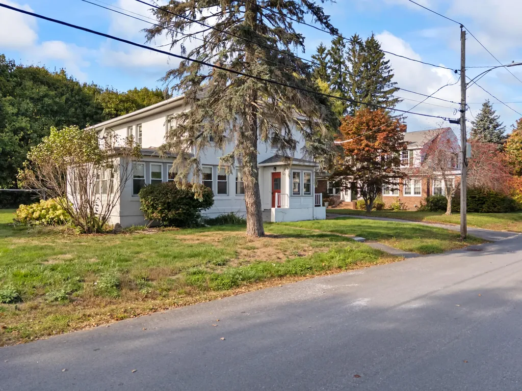 14 Nelke Place Lewiston ME 04240
