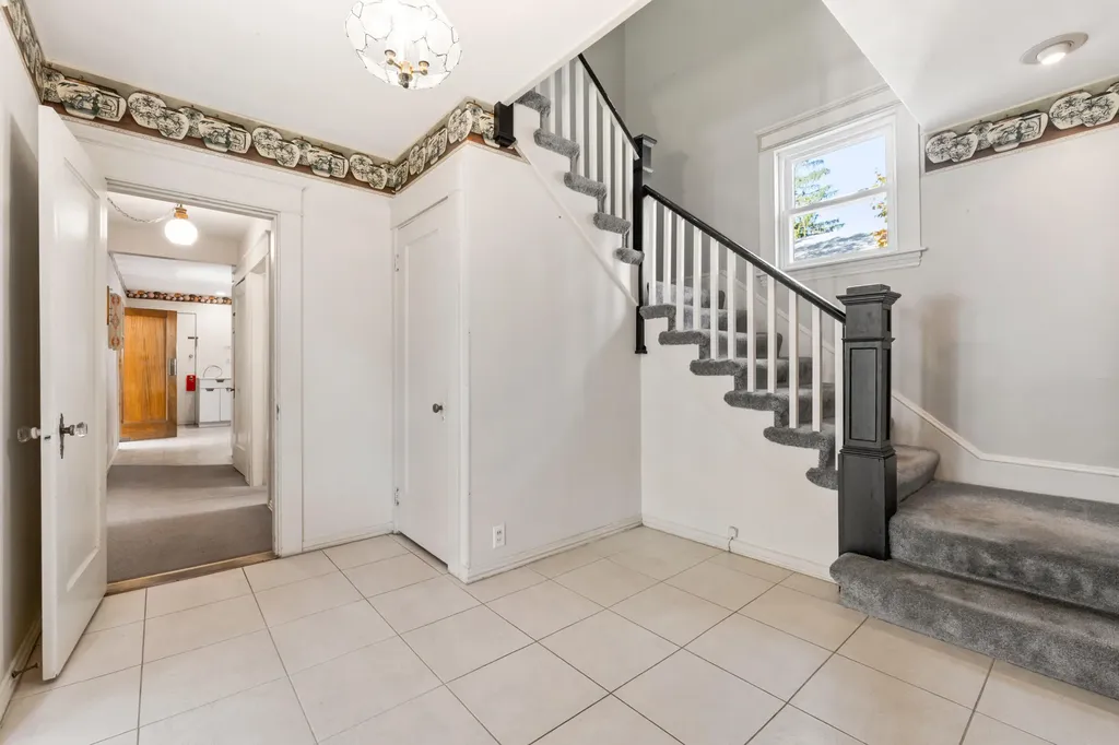 14 Nelke Place Lewiston ME 04240
