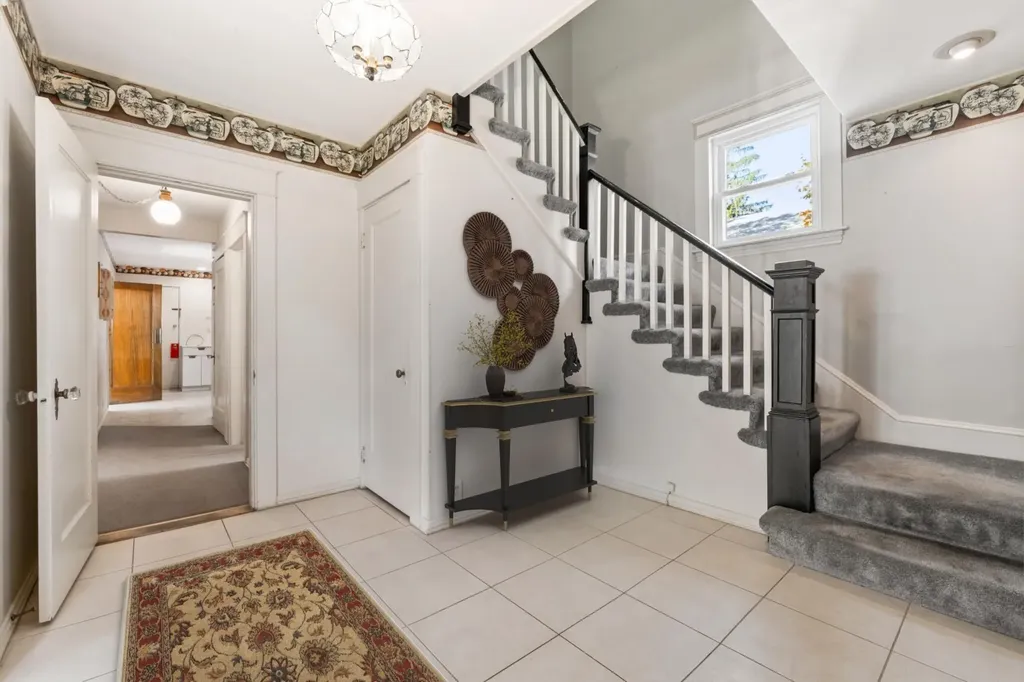 14 Nelke Place Lewiston ME 04240