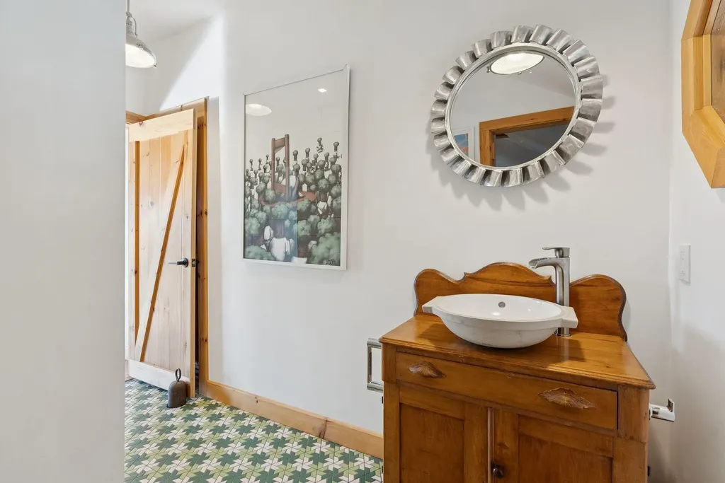 49 Cottage Road Arrowsic ME 04530