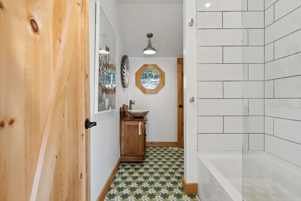 49 Cottage Road Arrowsic ME 04530