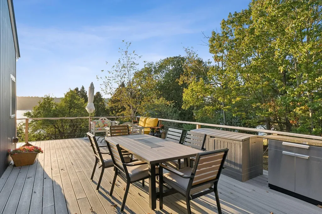 49 Cottage Road Arrowsic ME 04530