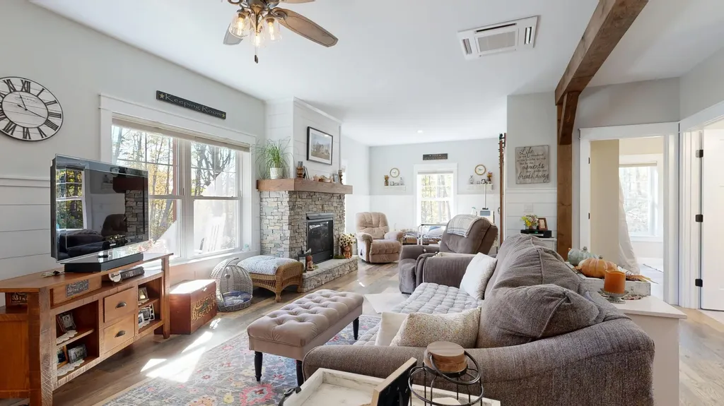 588 West Road Bowdoin ME 04287