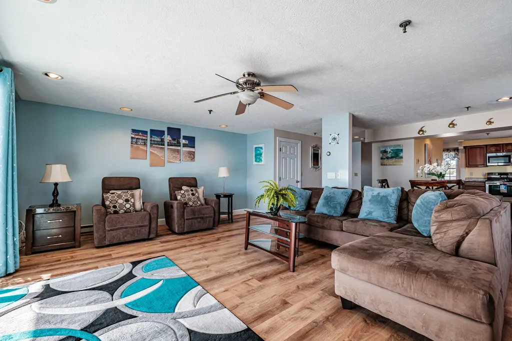 39 W. Grand Avenue Old Orchard Beach ME 04064