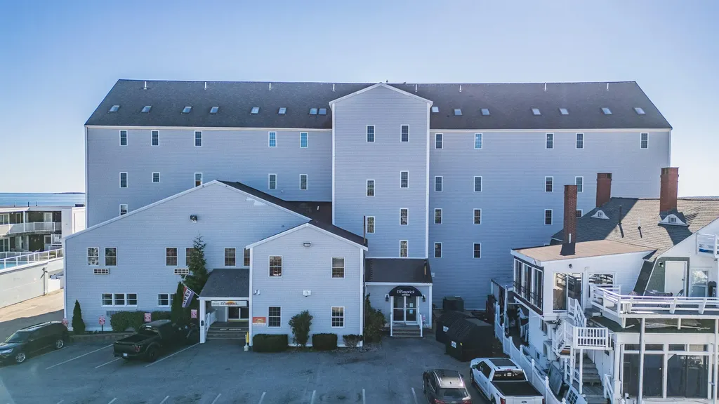 39 W. Grand Avenue Old Orchard Beach ME 04064