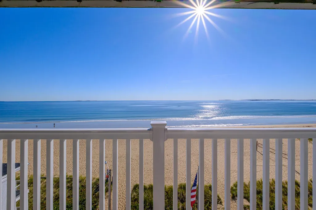 39 W. Grand Avenue Old Orchard Beach ME 04064