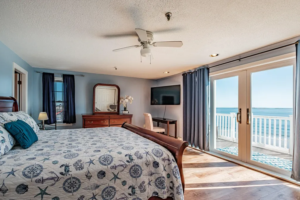 39 W. Grand Avenue Old Orchard Beach ME 04064