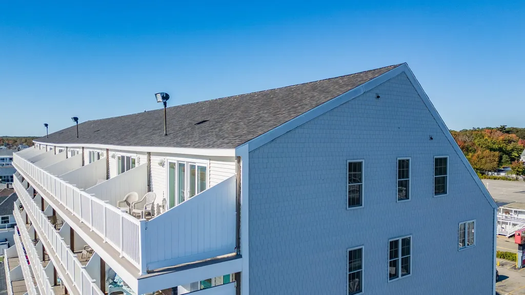 39 W. Grand Avenue Old Orchard Beach ME 04064