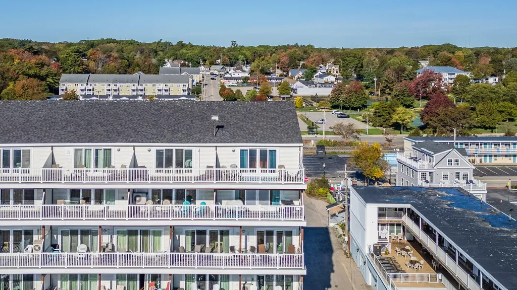 39 W. Grand Avenue Old Orchard Beach ME 04064