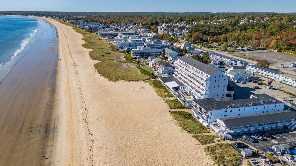 39 W. Grand Avenue Old Orchard Beach ME 04064