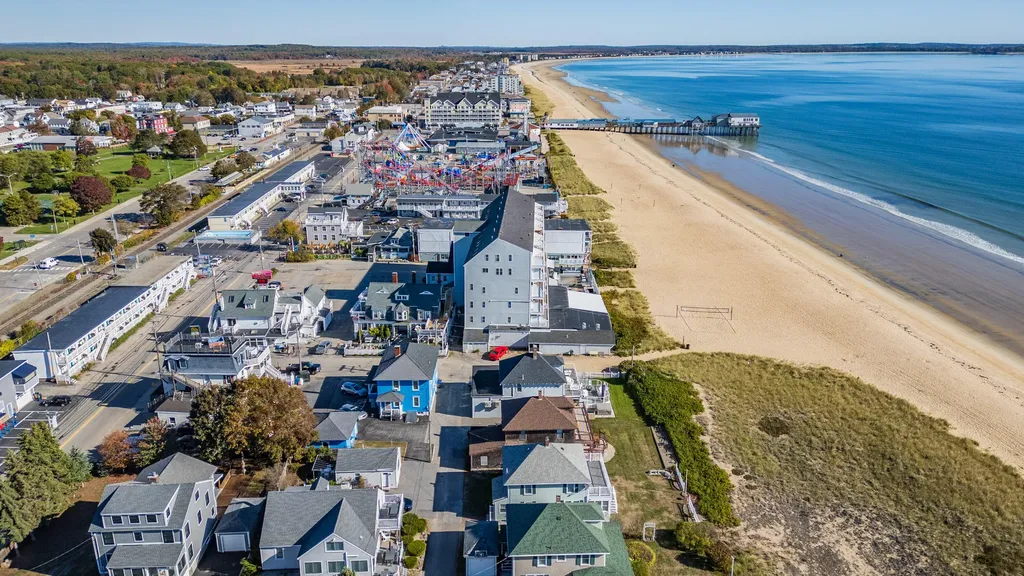 39 W. Grand Avenue Old Orchard Beach ME 04064