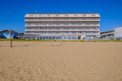 39 W. Grand Avenue Old Orchard Beach ME 04064