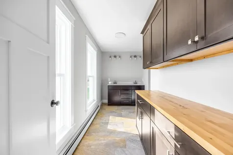 106 Amberside Drive Hermon ME 04401
