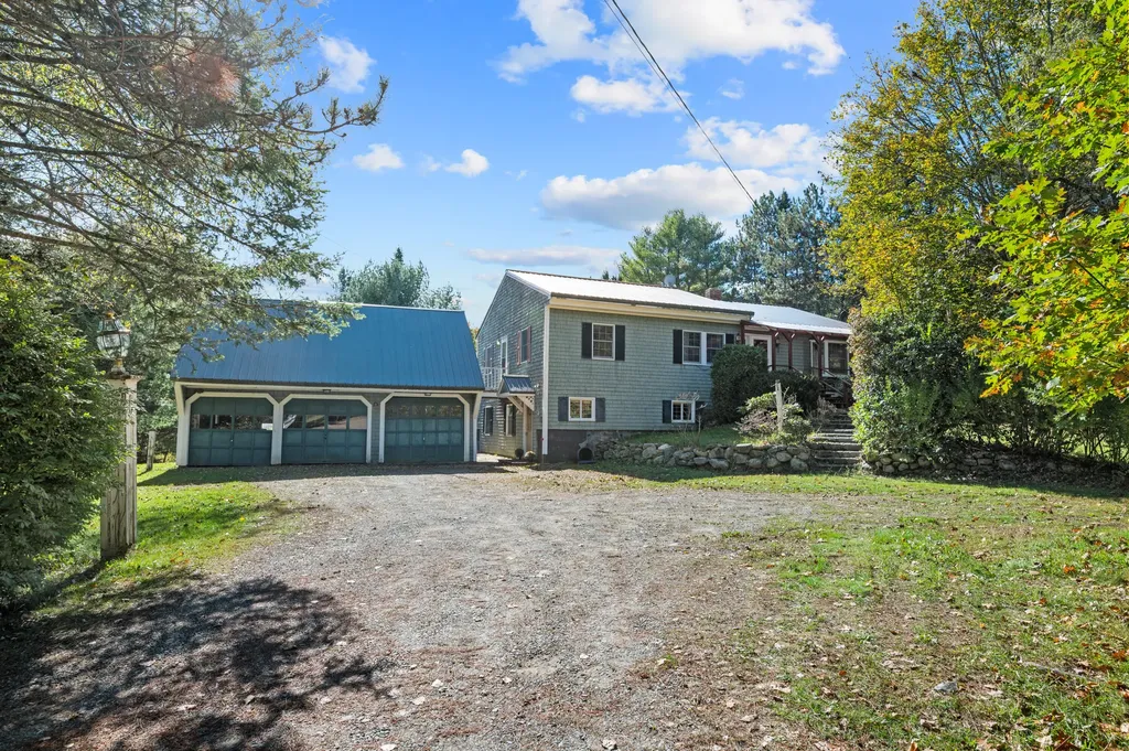 1309 East Pittston Road Pittston ME 04345