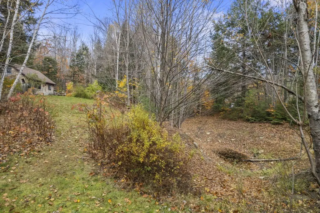 31 Sunflower Estates Rome ME 04963