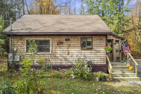 31 Sunflower Estates Rome ME 04963