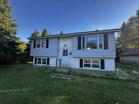 5 Manchester Court Presque Isle ME 04769