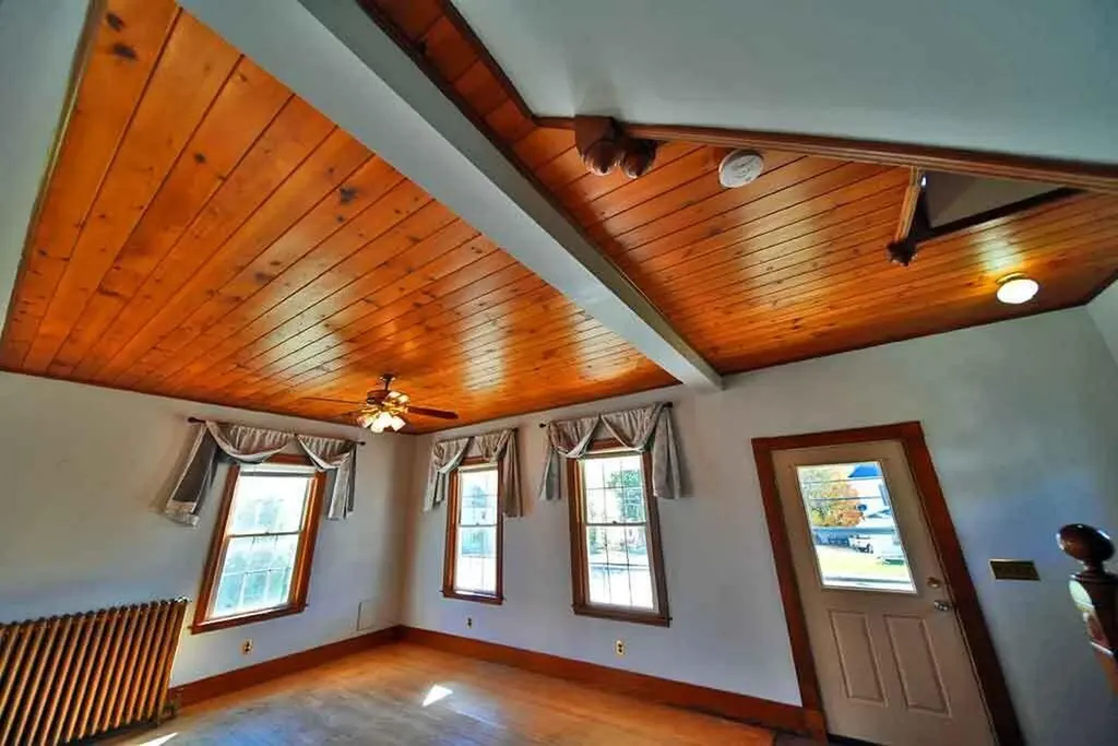 19 Smyrna Street Houlton ME 04730