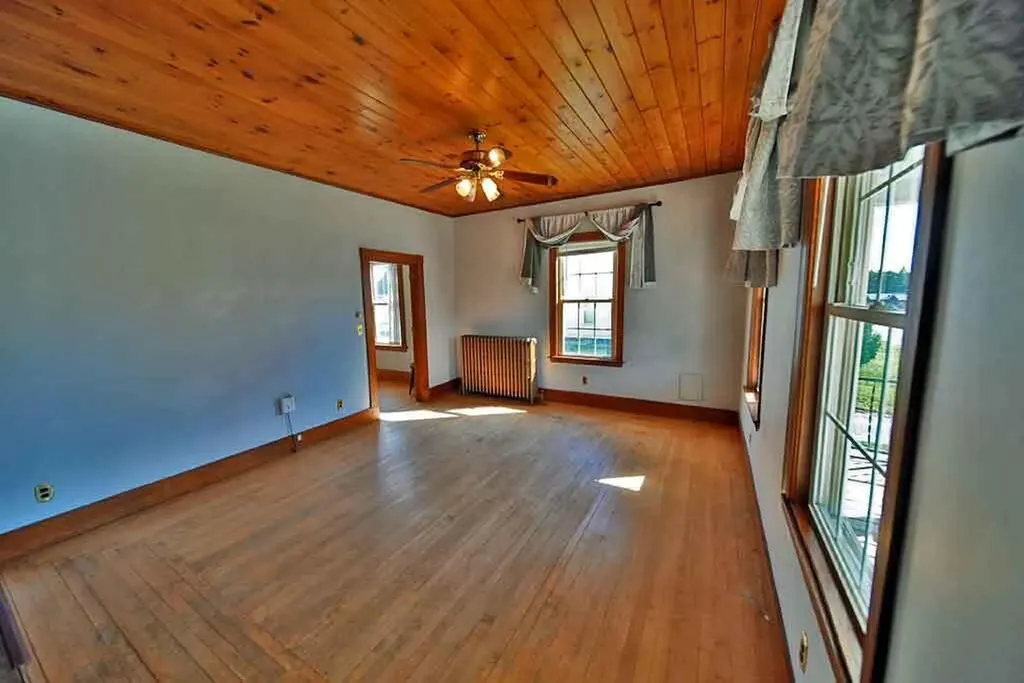 19 Smyrna Street Houlton ME 04730