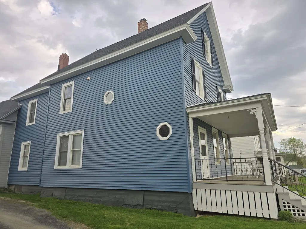 19 Smyrna Street Houlton ME 04730