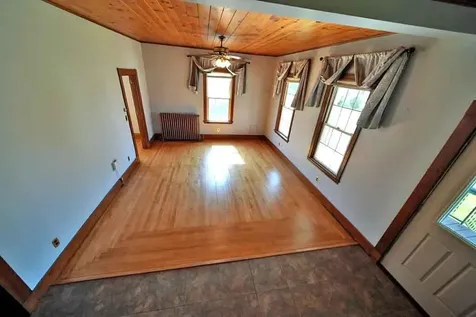 19 Smyrna Street Houlton ME 04730