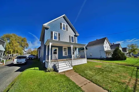 19 Smyrna Street Houlton ME 04730