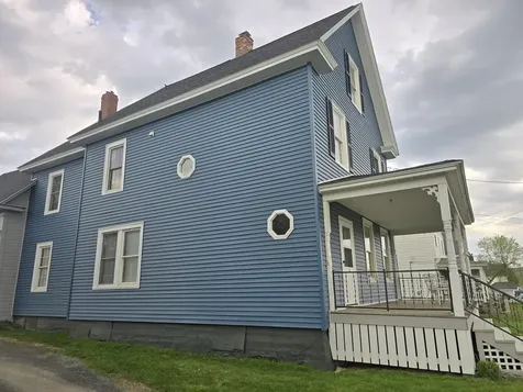 19 Smyrna Street Houlton ME 04730