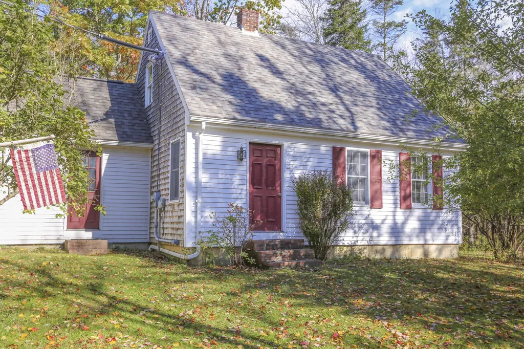 8 Clipper Lane Stockton Springs ME 04981