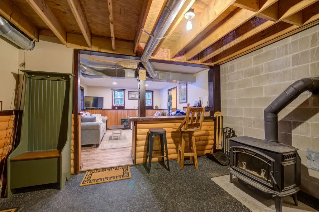 70 Hogan Pond Lane Oxford ME 04270