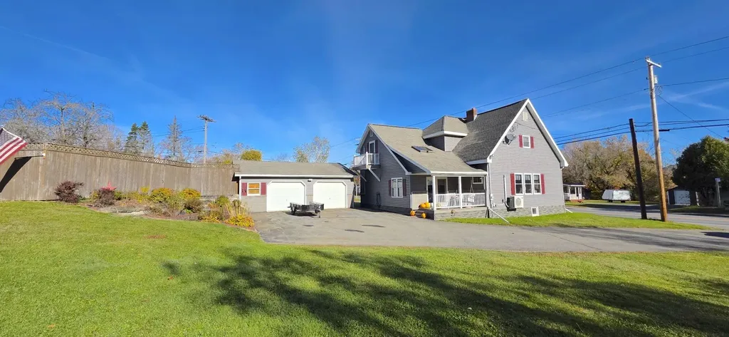 8 Benjamin Street Mars Hill ME 04758