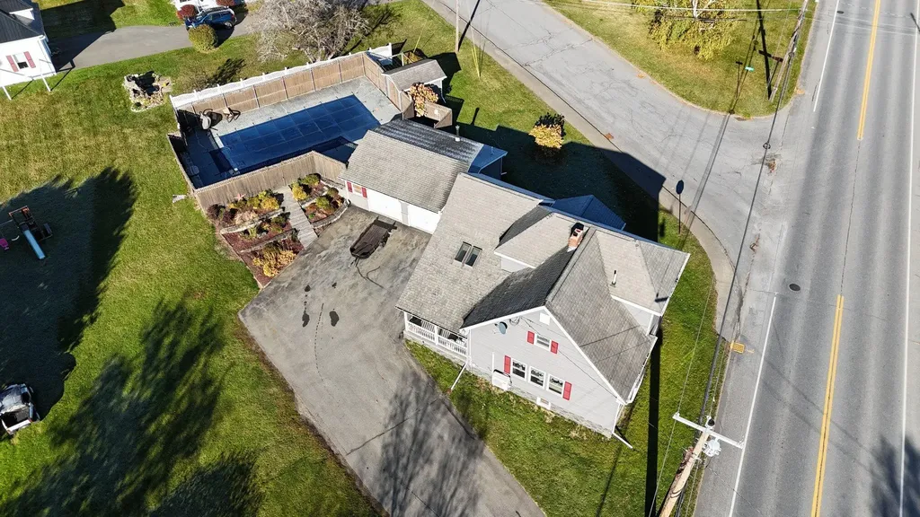 8 Benjamin Street Mars Hill ME 04758