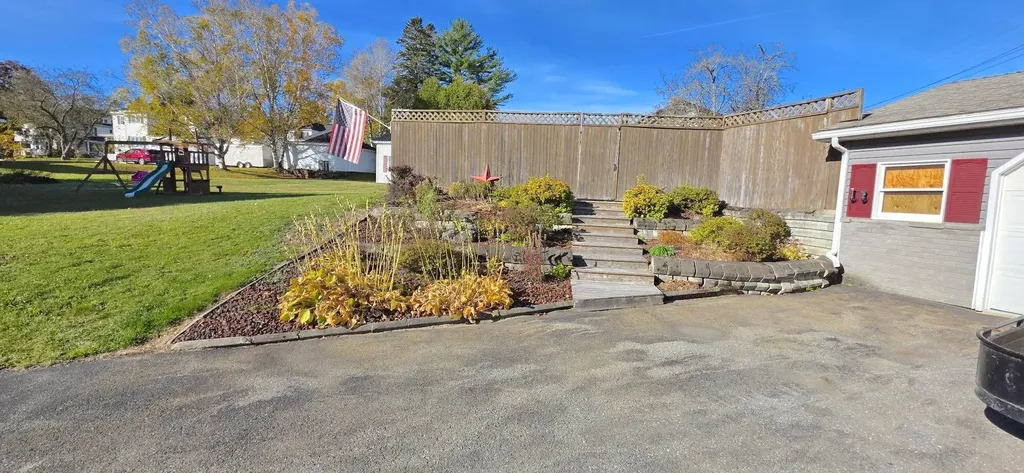 8 Benjamin Street Mars Hill ME 04758