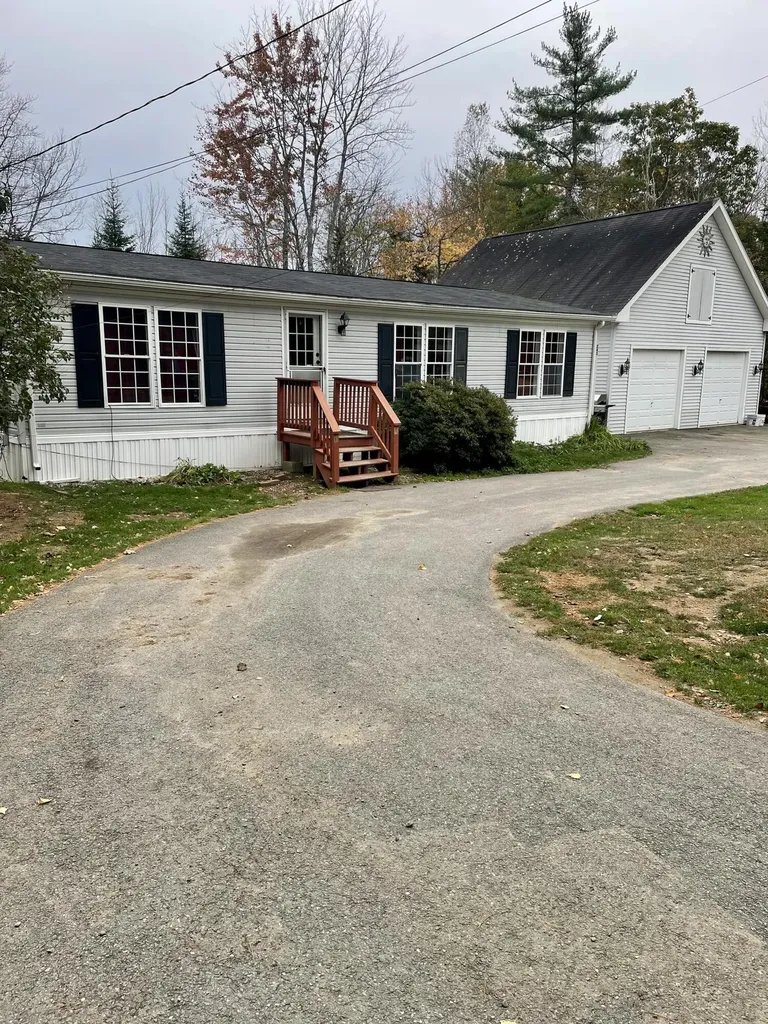 243 Leavitt Road Augusta ME 04330