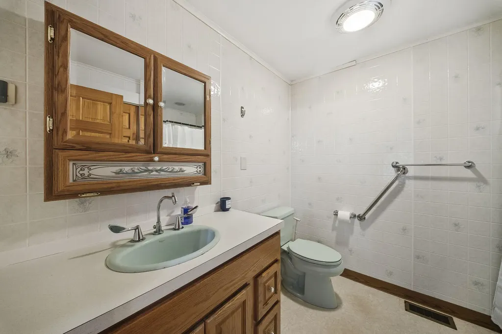 57 Cottage Place Westbrook ME 04092