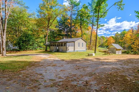 15 Seaward Road Turner ME 04282