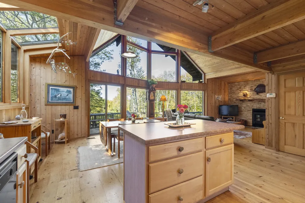 49 Seawood Park Road Bristol ME 04554