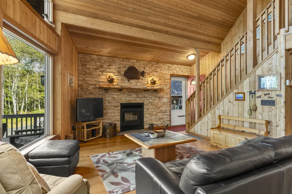 49 Seawood Park Road Bristol ME 04554