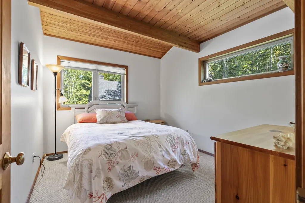 49 Seawood Park Road Bristol ME 04554