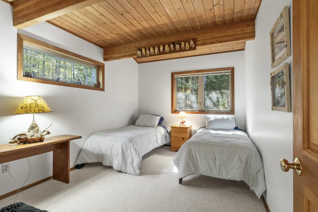 49 Seawood Park Road Bristol ME 04554