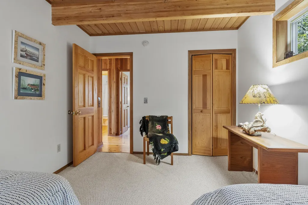 49 Seawood Park Road Bristol ME 04554