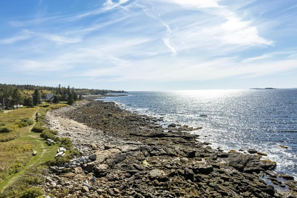 49 Seawood Park Road Bristol ME 04554