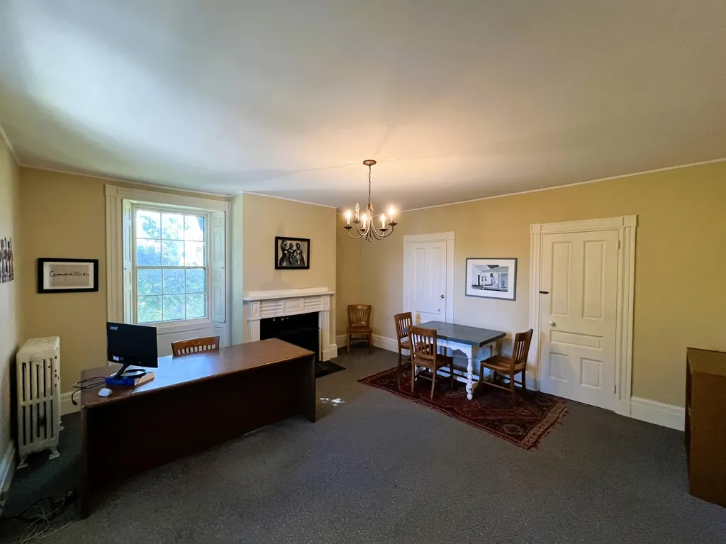 8 Crosby Street Augusta ME 04330